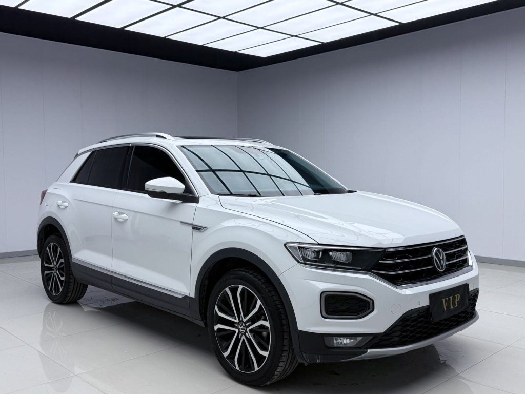 Volkswagen T-Roc 2022 280TSI DSG Двухколесный привод Comfort PLUS - Huishida Trading