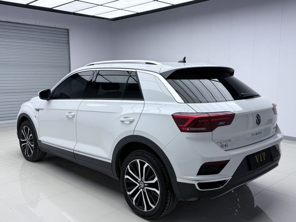 Volkswagen T-Roc 2022 280TSI DSG Двухколесный привод Comfort PLUS - Huishida Trading