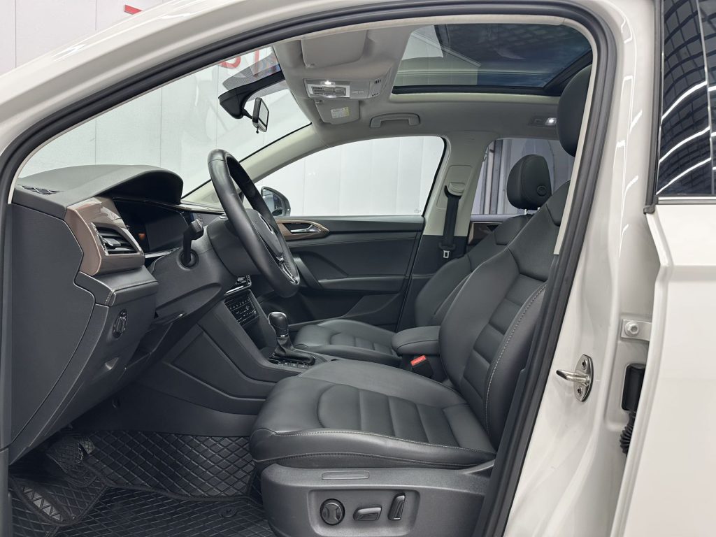 Volkswagen Tharu 2022 280TSI Two-Wheel Drive Luxury Edition - Huishida Trading