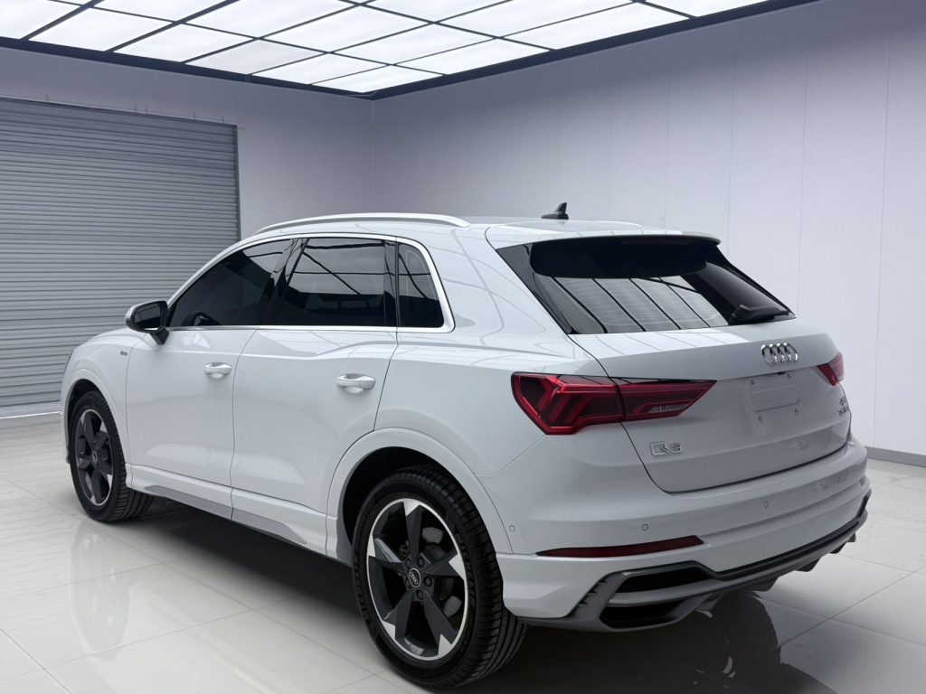 Audi Q3 2022 35 TFSI Sportline - Huishida Trading