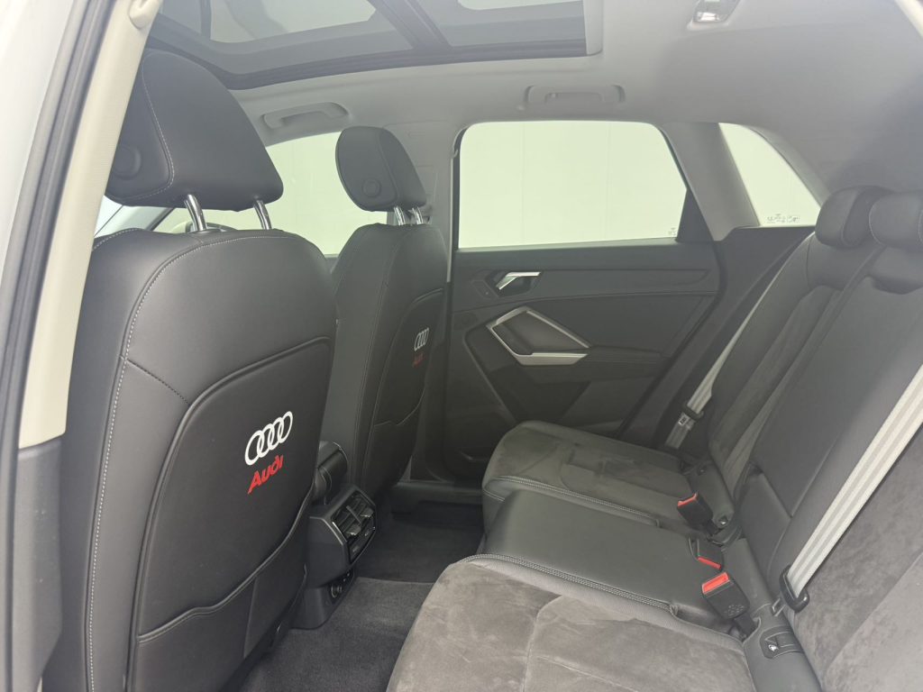 Audi Q3 2022 35 TFSI Sportline - Huishida Trading