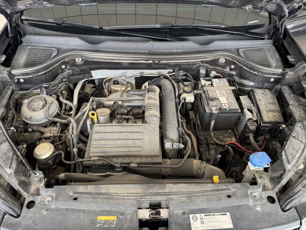 Volkswagen Tharu 2022 280TSI Front-Wheel Drive Luxury Edition - Huishida Trading