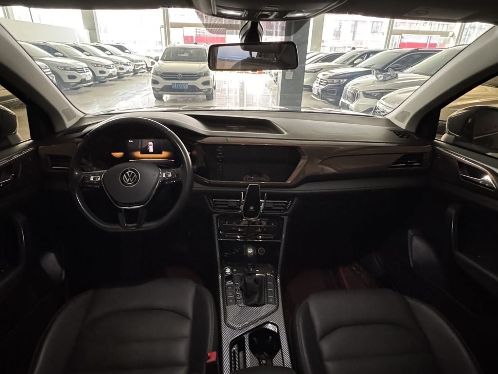 Volkswagen Tharu 2022 280TSI Front-Wheel Drive Luxury Edition - Huishida Trading