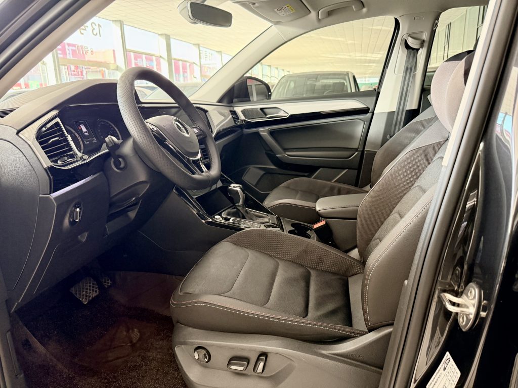 Volkswagen TAYRON 2022 280TSI Двухколесный привод Luxury Smart Connect Edition - Huishida Trading