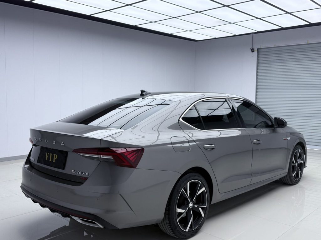 SKODA Octavia PRO Модель 2021 года PRO TSI280 DSG Prestige Edition - Huishida Trading