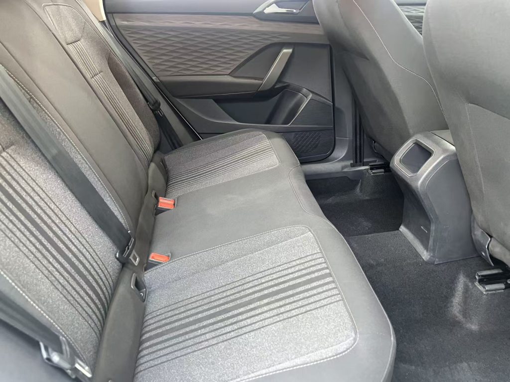 Volkswagen Tharu 2022 года 280TSI Передний привод Style Edition - Huishida Trading