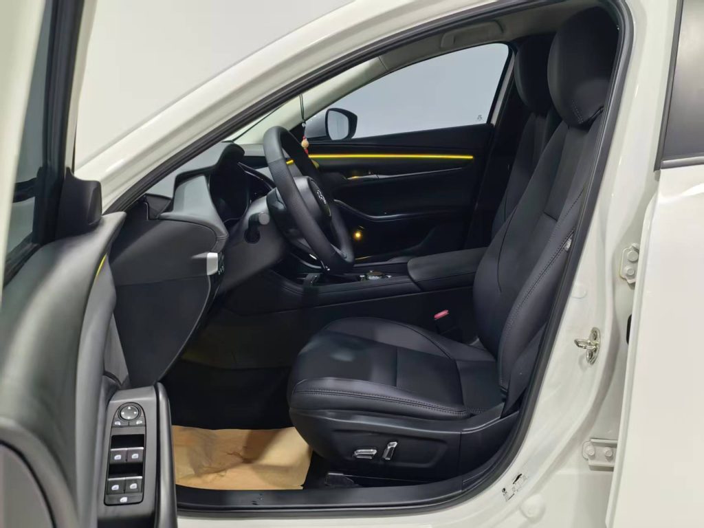 Mazda3 Axela 2022 Model 2.0L Automatic Premium Edition - Huishida Trading