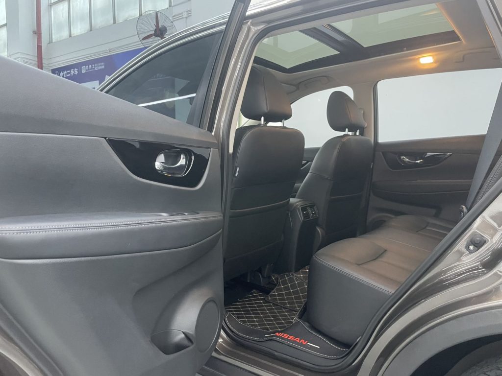 Nissan X-Trail 2021 года 2,0 л CVT 2WD XL Premium Commemorative Edition - Huishida Trading