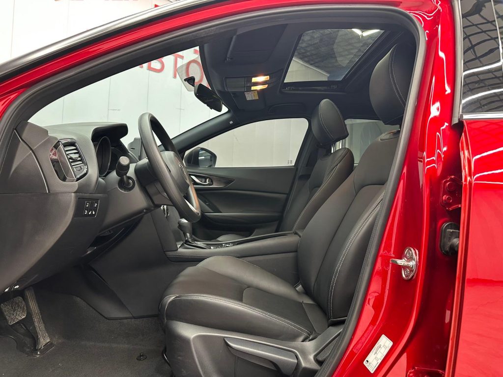 Mazda CX-4 2021 Модель 2.0L Автоматическая коробка передач 2WD Skyactiv Dynamic Edition - Huishida Trading