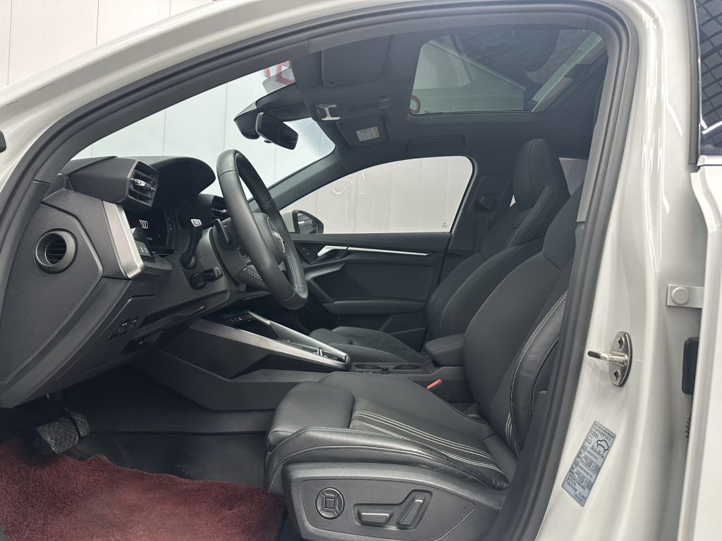 Audi A3 2021 A3L Limousine 35 TFSI Sportline - Huishida Trading