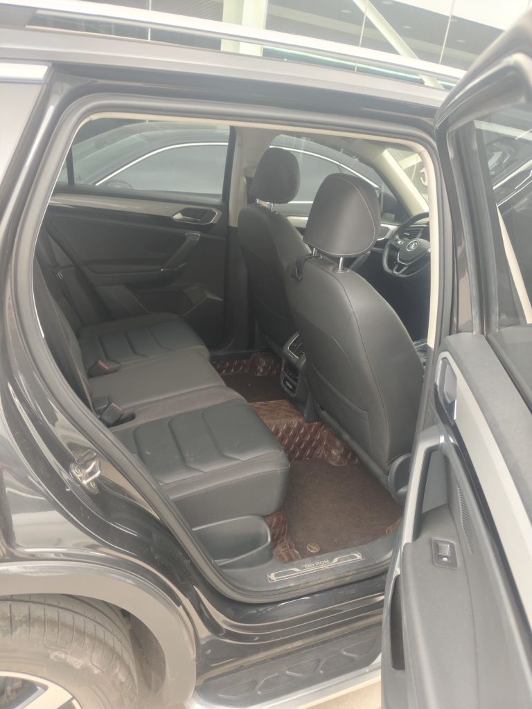 TAYRON 2022 280TSI Двухколесный привод Luxury Smart Connect Edition - Huishida Trading