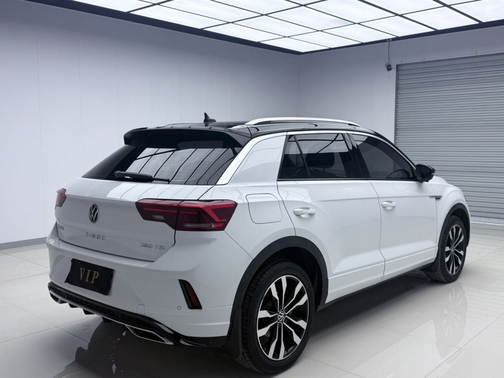 Volkswagen T-Roc 2021 280TSI DSG Двухколесный привод R-Line Pro Smart Connect Edition - Huishida Trading