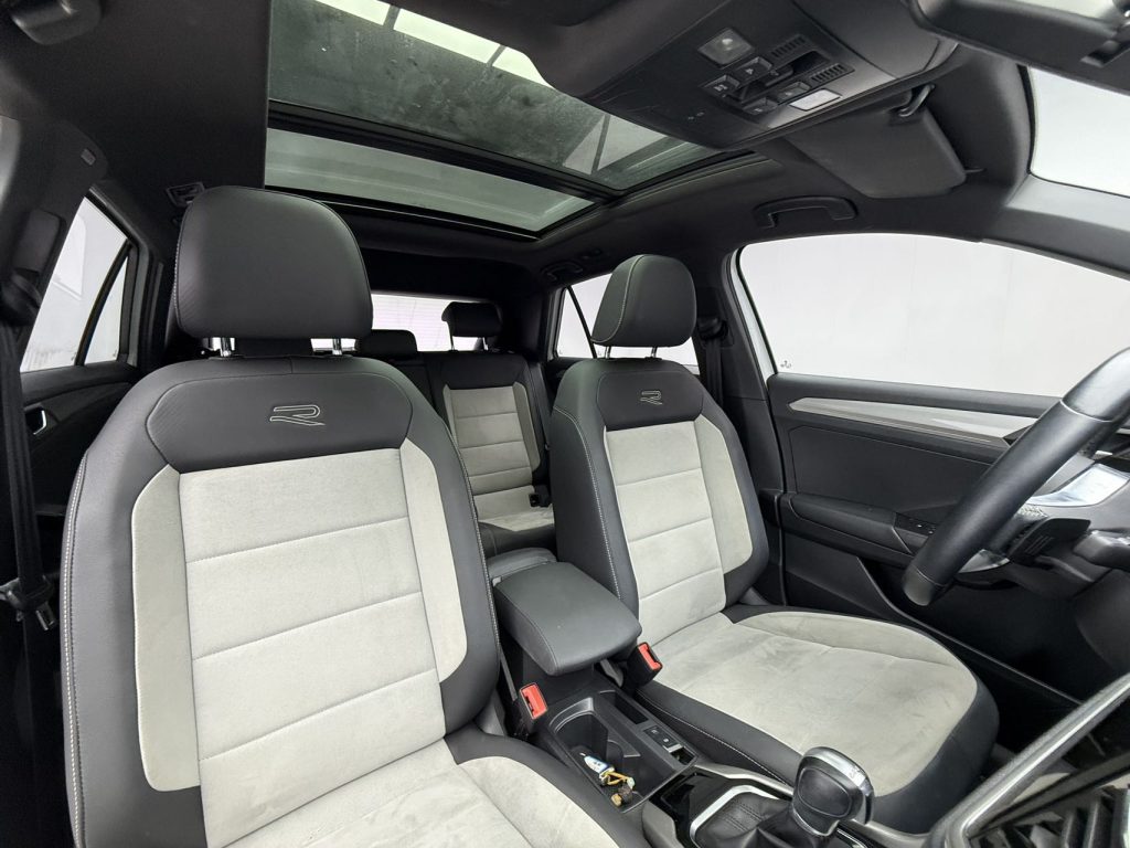 Volkswagen T-Roc 2021 280TSI DSG Двухколесный привод R-Line Pro Smart Connect Edition - Huishida Trading