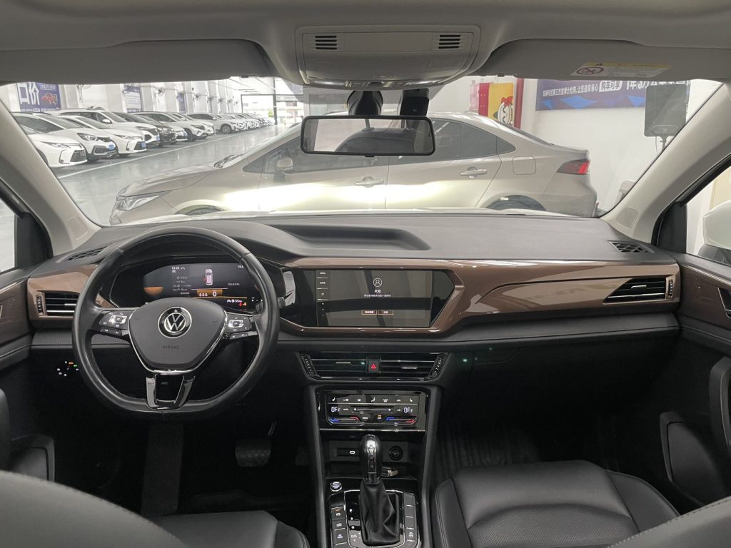 Volkswagen Tharu Белый Модель 2022 года 280TSI Двухколесный привод Luxury Edition - Huishida Trading