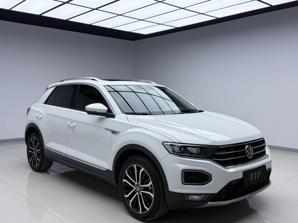 Volkswagen T-Roc 2022 280TSI DSG Двухколесный привод Comfort PLUS - Huishida Trading