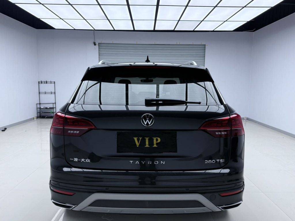 TAYRON 2022 280TSI Двухколесный привод Luxury Smart Connect Edition - Huishida Trading