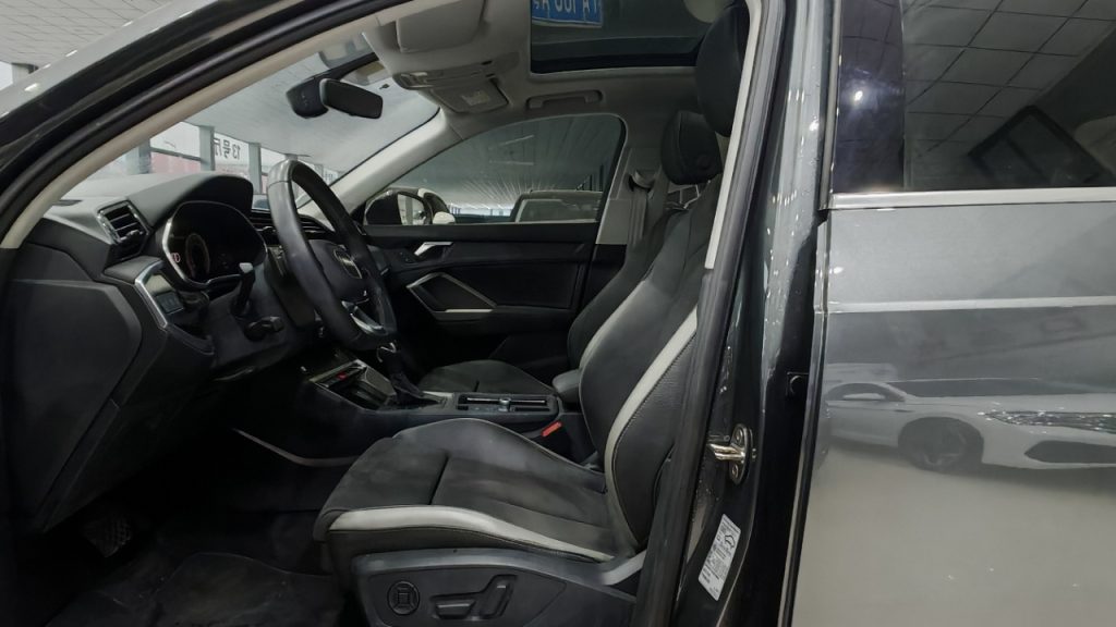 Audi Q3 2022 35 TFSI Sportline - Huishida Trading