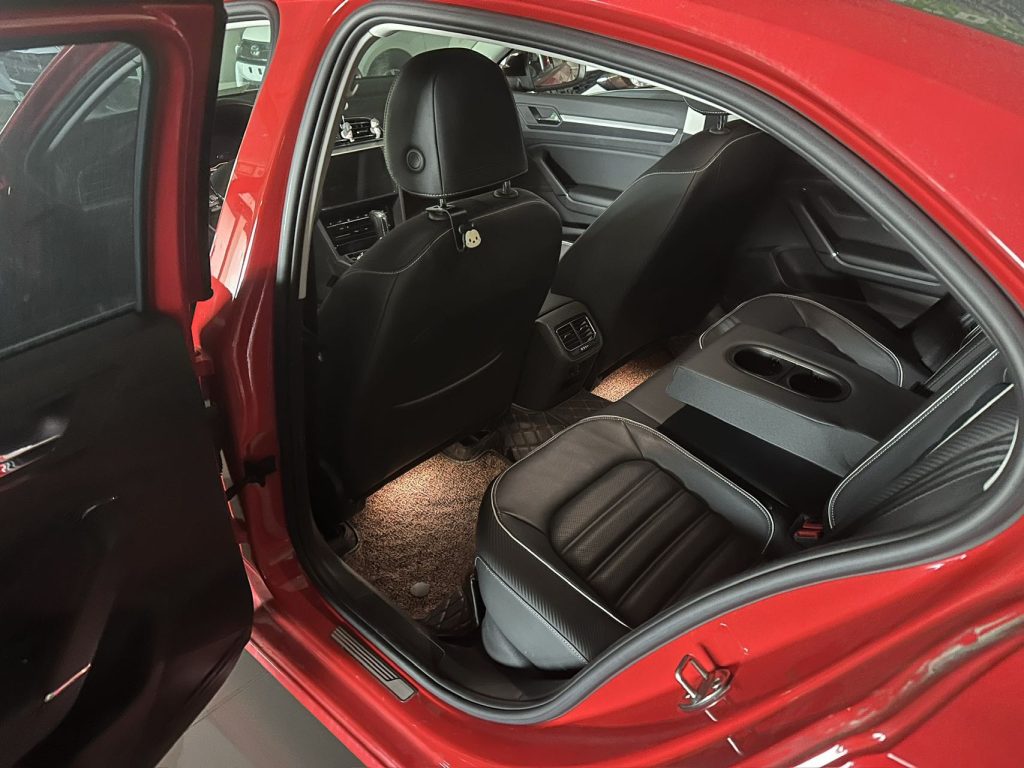 Volkswagen LAMANDO 2021 года 280TSI DSG Luxury Phantom Edition - Huishida Trading