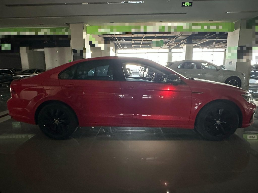 Volkswagen LAMANDO 2021 года 280TSI DSG Luxury Phantom Edition - Huishida Trading