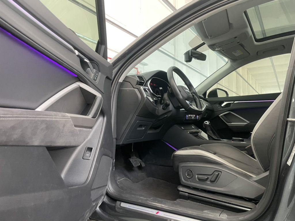 Audi Q3 2022 35 TFSI Sportline - Huishida Trading