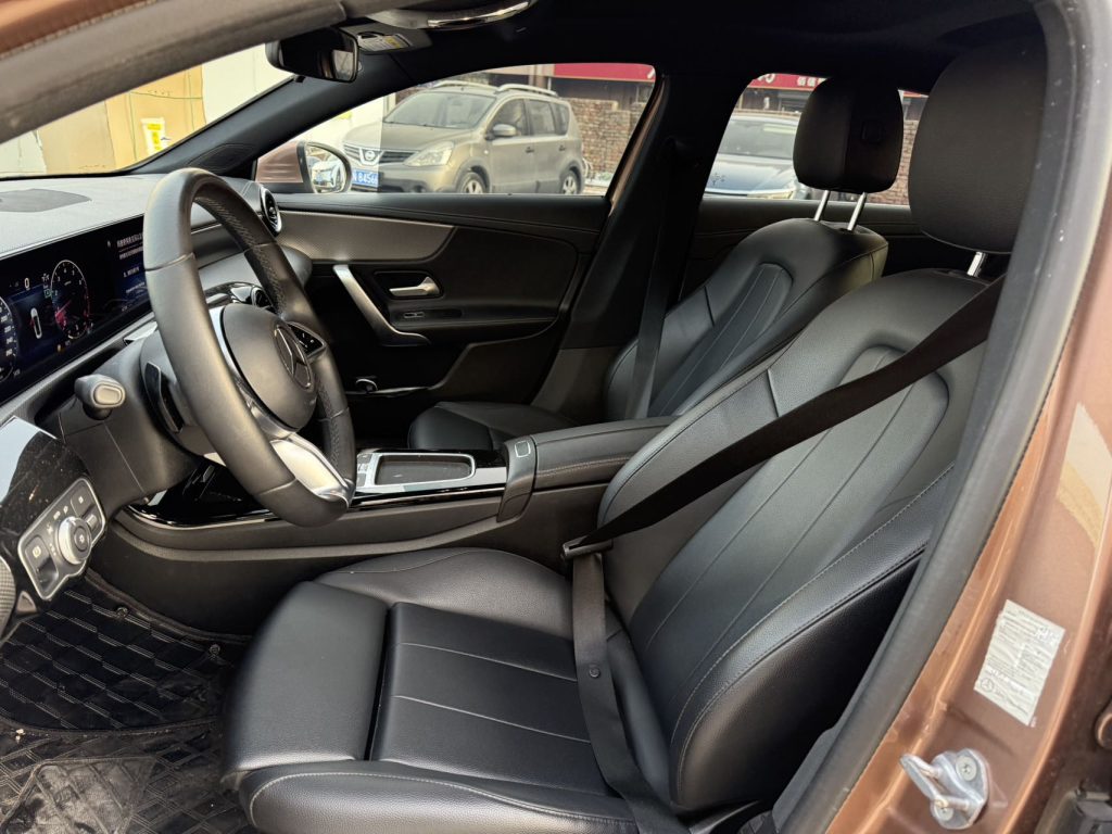 Mercedes-Benz A-Class 2023 A 180 L - Huishida Trading