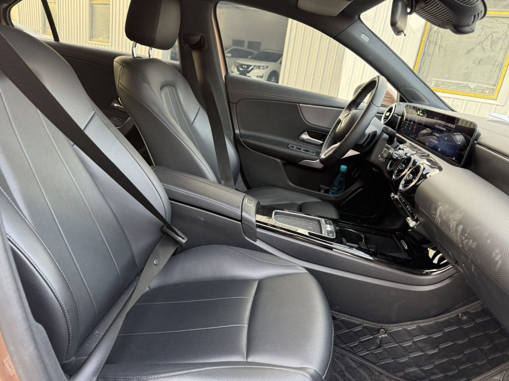 Mercedes-Benz A-Class 2023 A 180 L - Huishida Trading