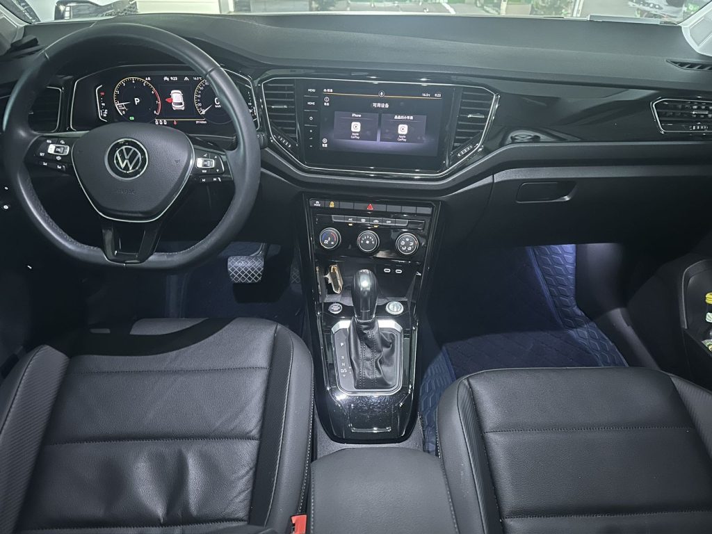 Volkswagen T-ROC 2021 года 1.4TSI 280TSI Comfort Smart Connect Edition Автоматическая коробка передач - Huishida Trading