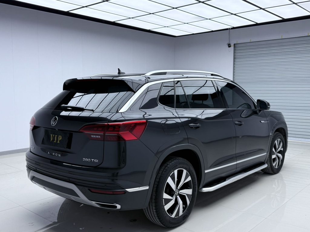 Volkswagen TAYRON 2022 280TSI Двухколесный привод Luxury Smart Connect Edition - Huishida Trading