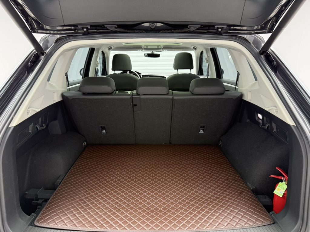 Volkswagen TAYRON 2022 280TSI Двухколесный привод Luxury Smart Connect Edition - Huishida Trading