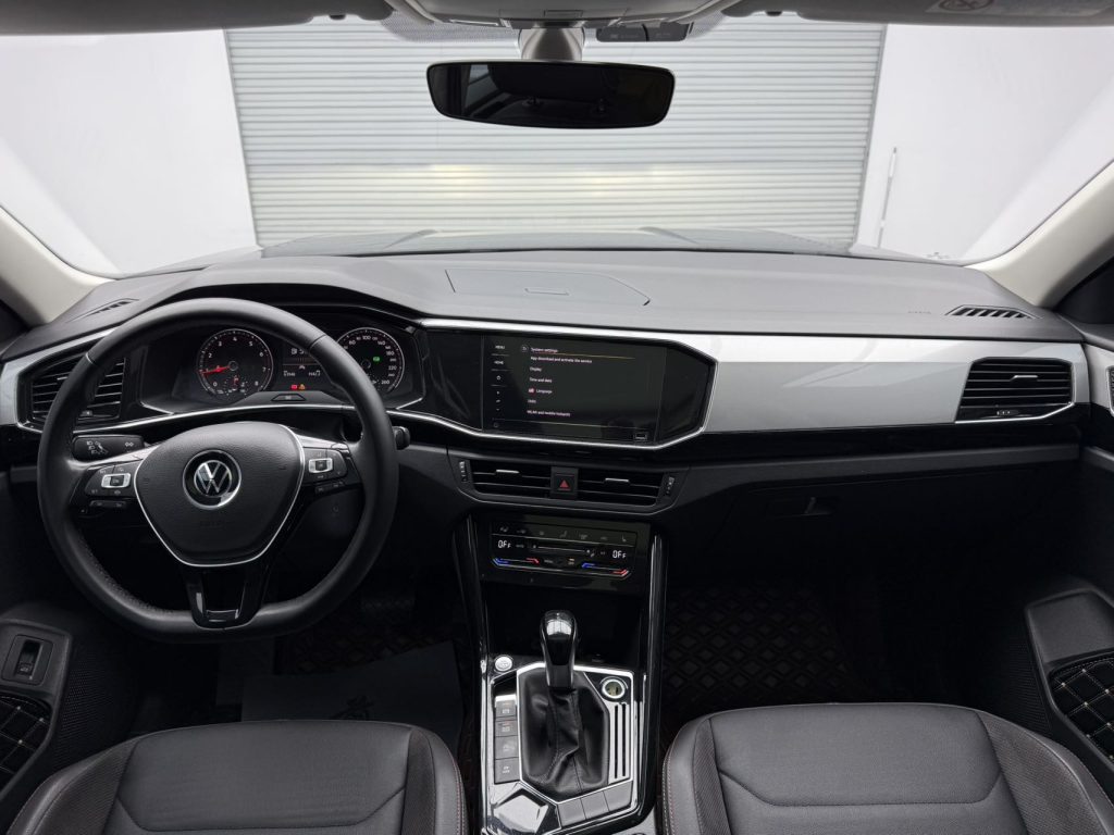 Volkswagen TAYRON 2022 280TSI Двухколесный привод Luxury Smart Connect Edition - Huishida Trading