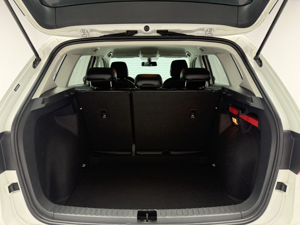 Volkswagen Tharu 2022 280TSI Two-Wheel Drive Style Edition - Huishida Trading