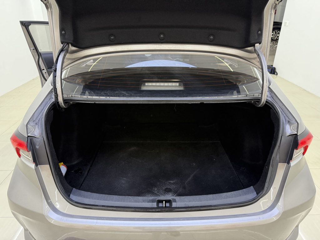 Toyota Corolla Модель 2021 года 1.2T S-CVT Elite PLUS Edition - Huishida Trading