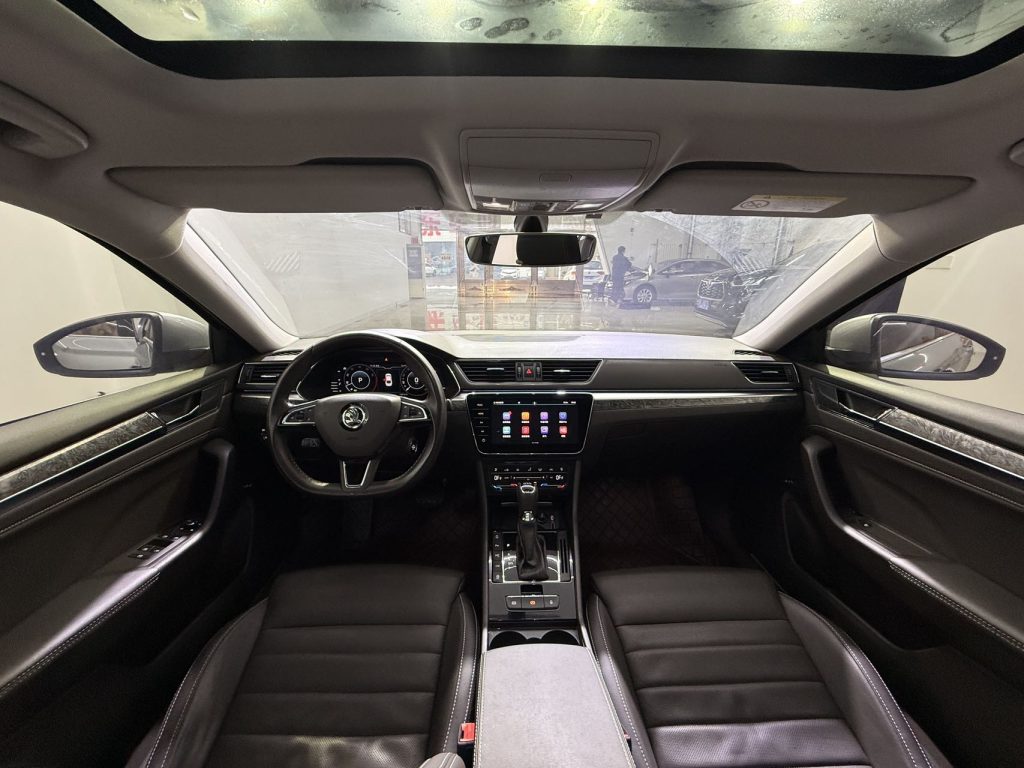 Skoda SUPERB 2021 модельный год TSI380 DSG Flagship Edition - Huishida Trading