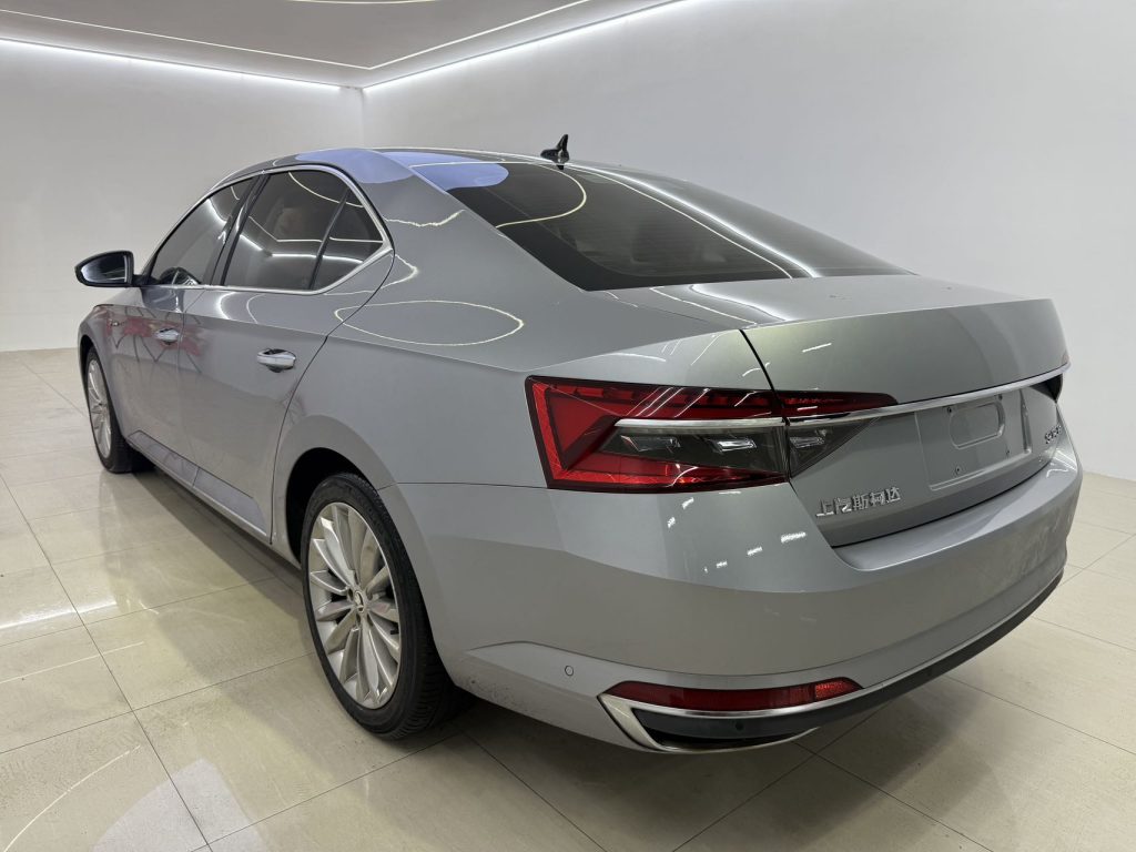 Skoda SUPERB 2021 модельный год TSI380 DSG Flagship Edition - Huishida Trading