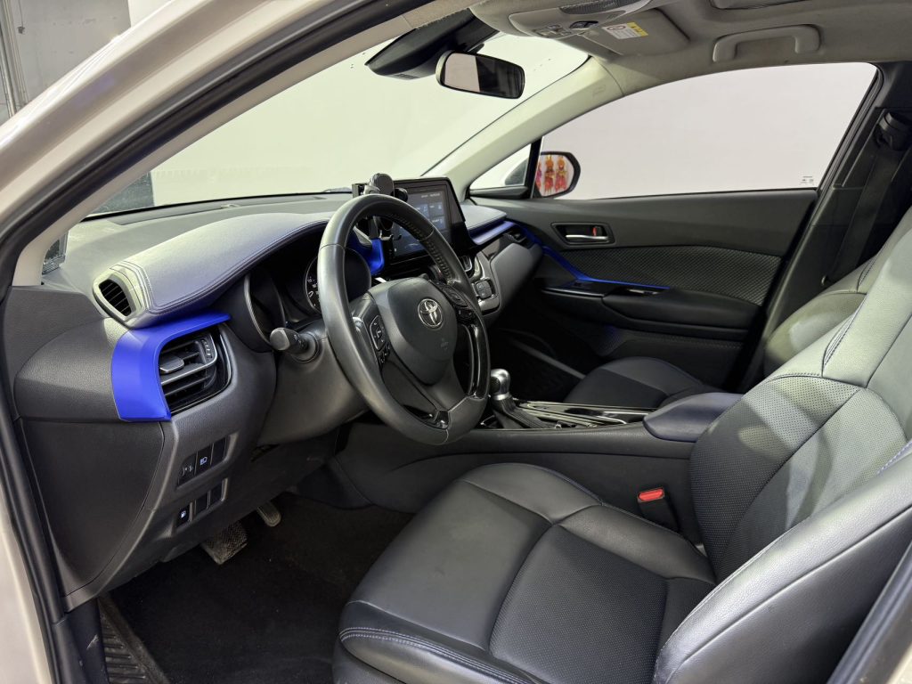 Toyota C-HR 2020 2.0L Luxury Edition - Huishida Trading