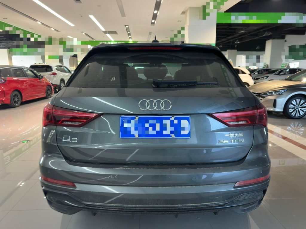 Audi Q3 2023 года 35 TFSI Sportline (1.4T) - Huishida Trading