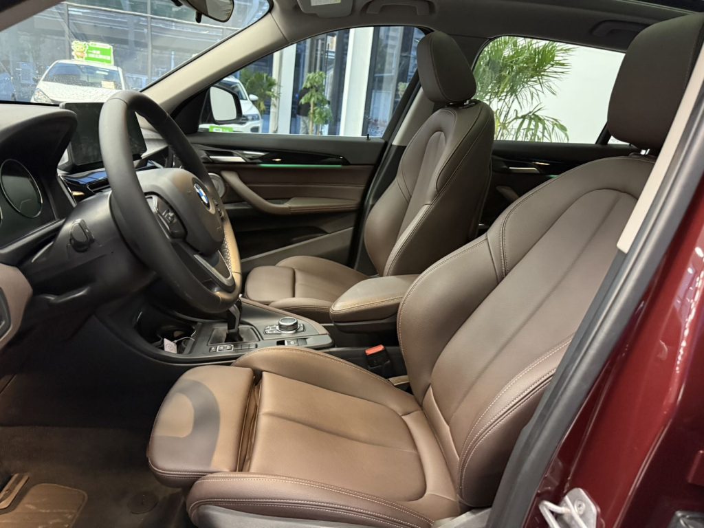 BMW X1 2022 sDrive20Li Fashion Edition - Huishida Trading