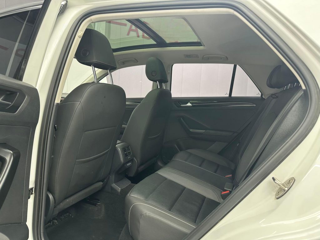 Volkswagen T-ROC 2021 Модель 280TSI DSG Передний привод Luxury Smart Connect Edition - Huishida Trading