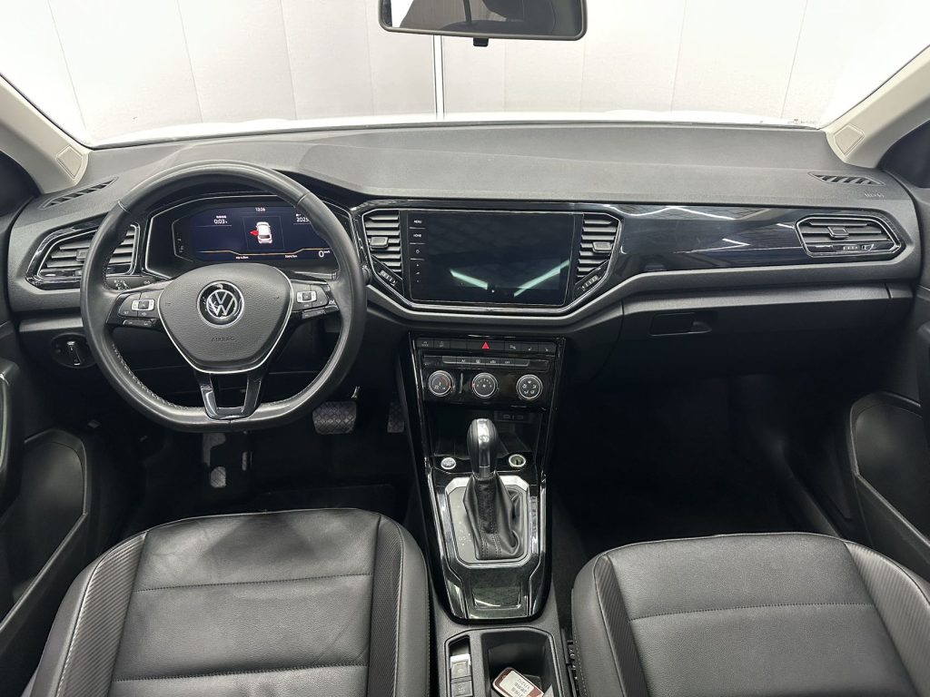 Volkswagen T-ROC 2021 Модель 280TSI DSG Передний привод Luxury Smart Connect Edition - Huishida Trading