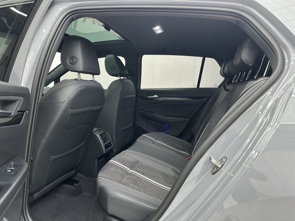 Volkswagen Golf 2021 280TSI DSG R-Line - Huishida Trading