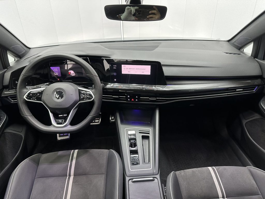 Volkswagen Golf 2021 280TSI DSG R-Line - Huishida Trading