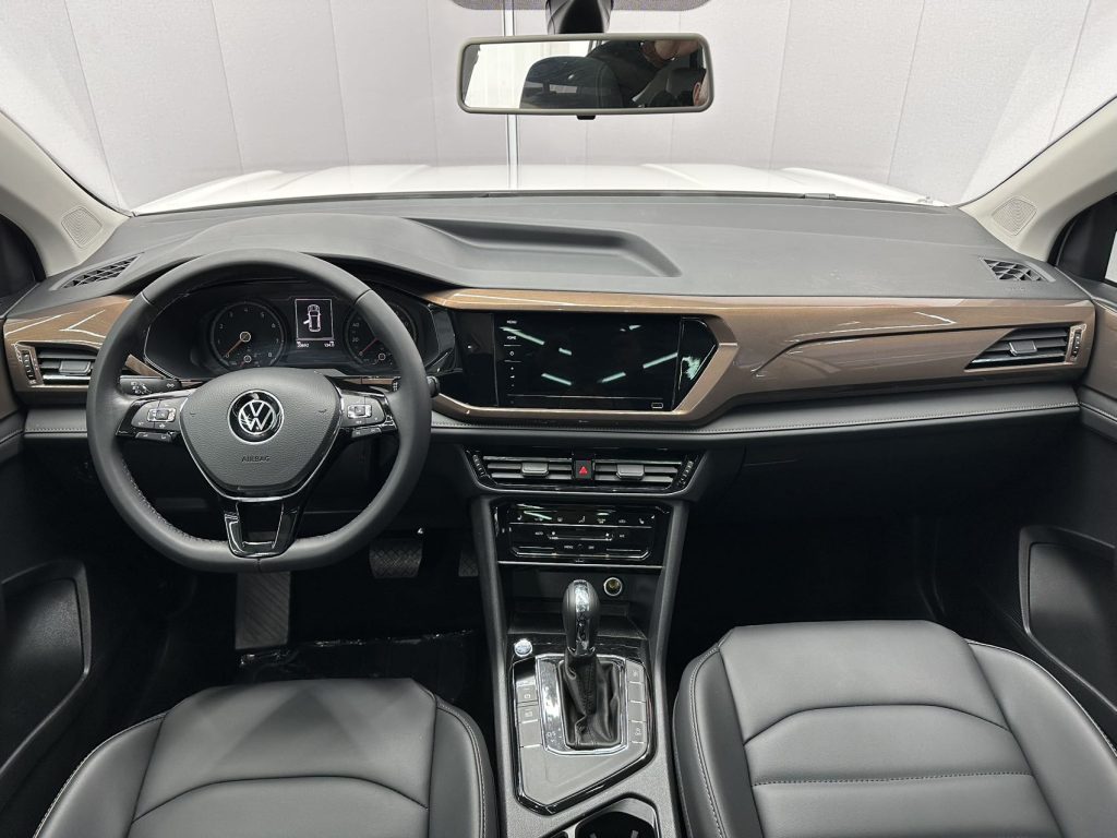 Volkswagen Tharu 2021 280TSI Two-Wheel Drive Luxury Edition - Huishida Trading