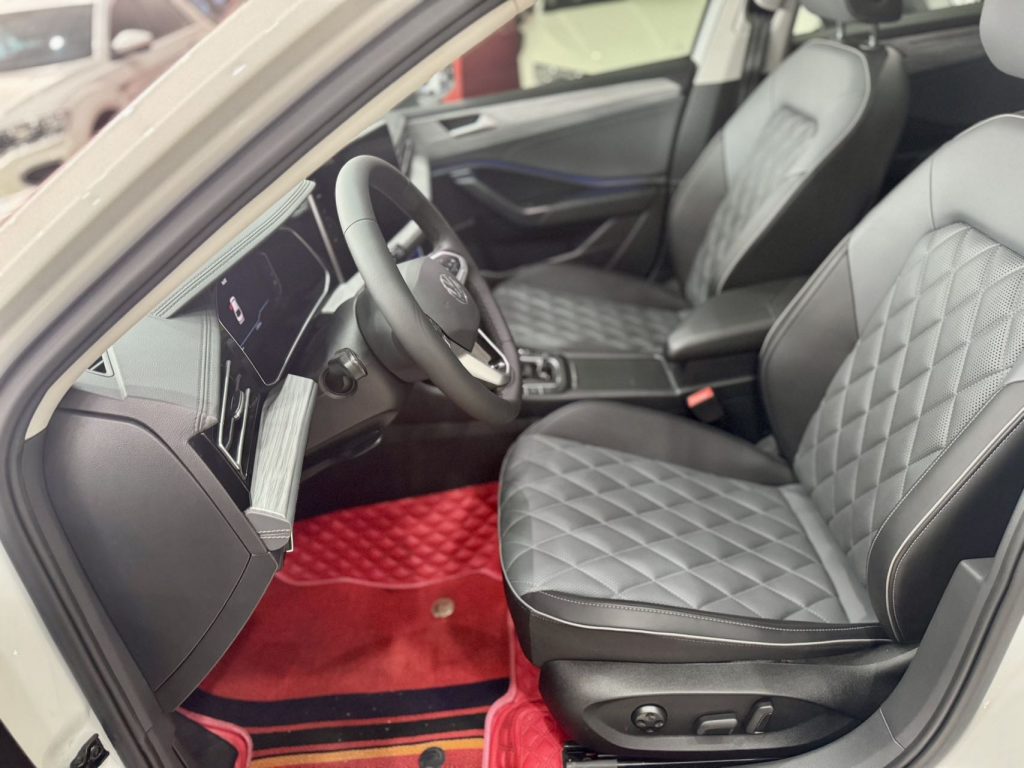 2023 Volkswagen Sagitar 280TSI DSG Plus Edition - Huishida Trading