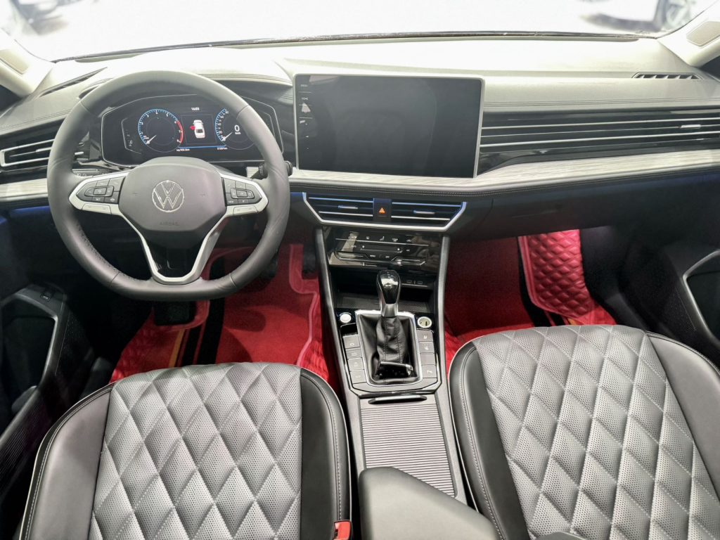 2023 Volkswagen Sagitar 280TSI DSG Plus Edition - Huishida Trading