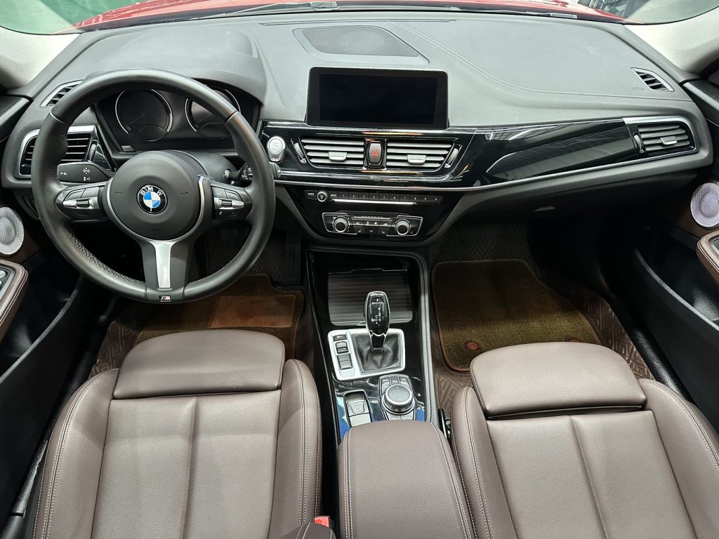 BMW 1 серии 2021 120i M Sport Night Edition - Huishida Trading