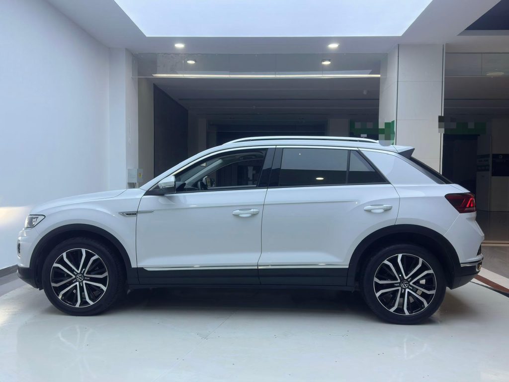 Volkswagen T-ROC 2021 года 280TSI DSG Передний привод Comfort Connect Edition - Huishida Trading