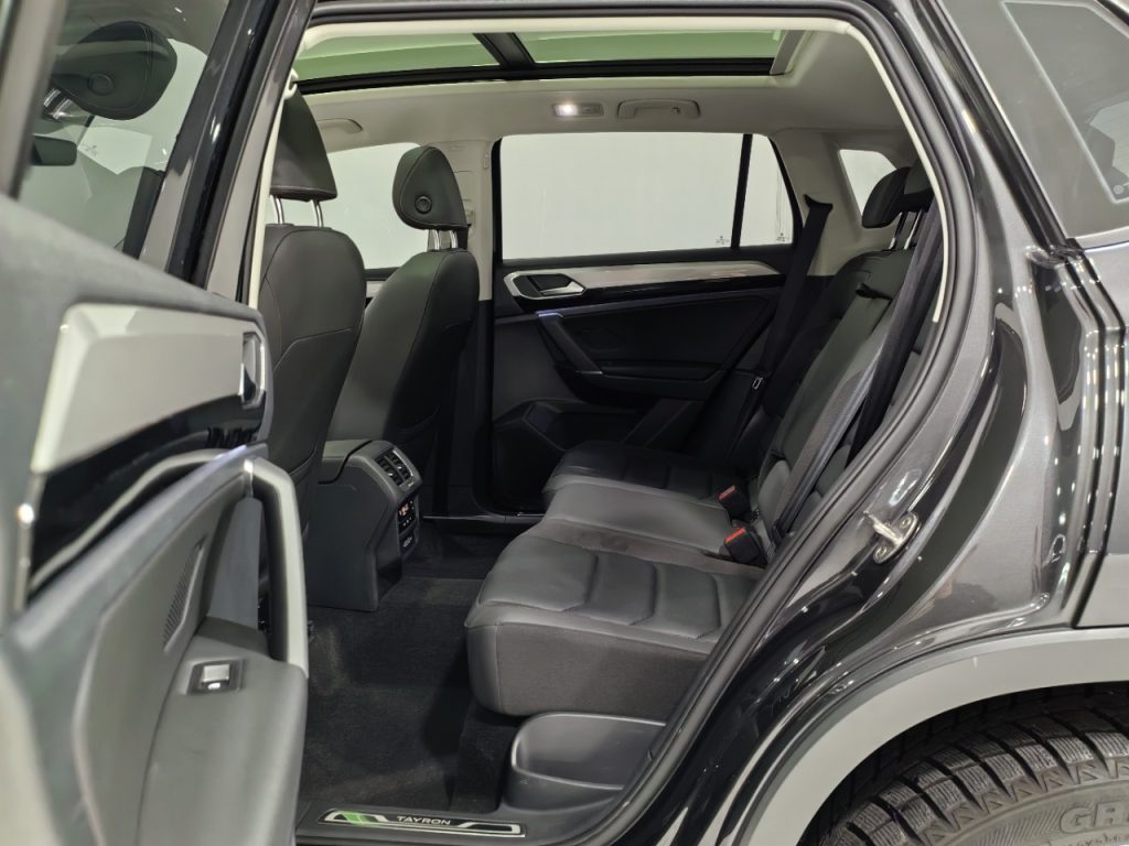 Volkswagen TAYRON 2022 года 280TSI Передний привод Luxury Smart Connect Edition - Huishida Trading