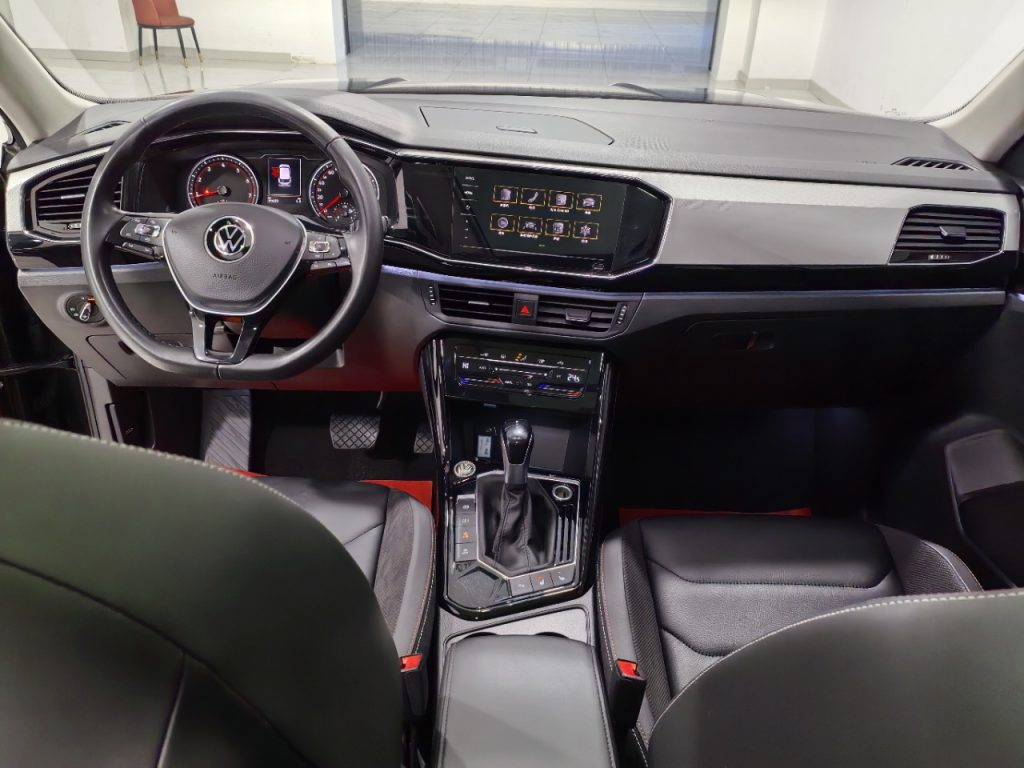 Volkswagen TAYRON 2022 года 280TSI Передний привод Luxury Smart Connect Edition - Huishida Trading