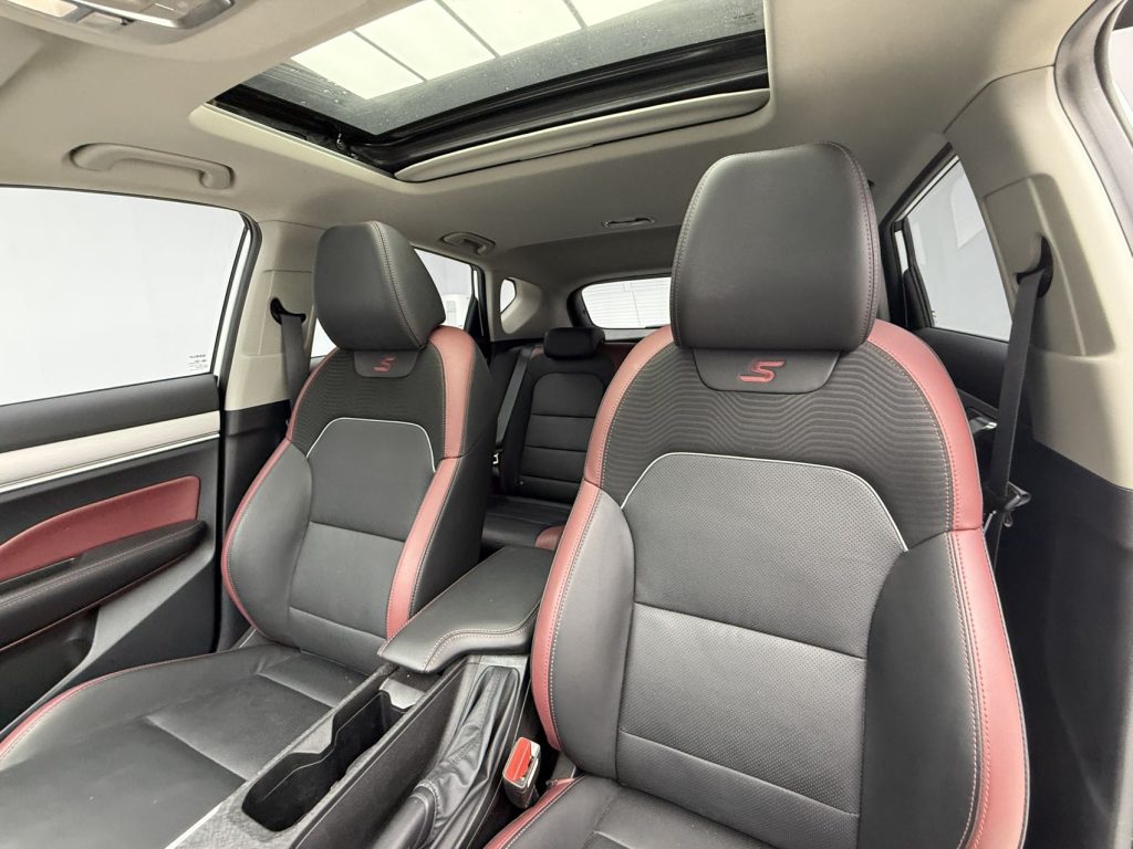 Geely Coolray Модель 2021 года 1.4T DCT Platinum Edition - Huishida Trading