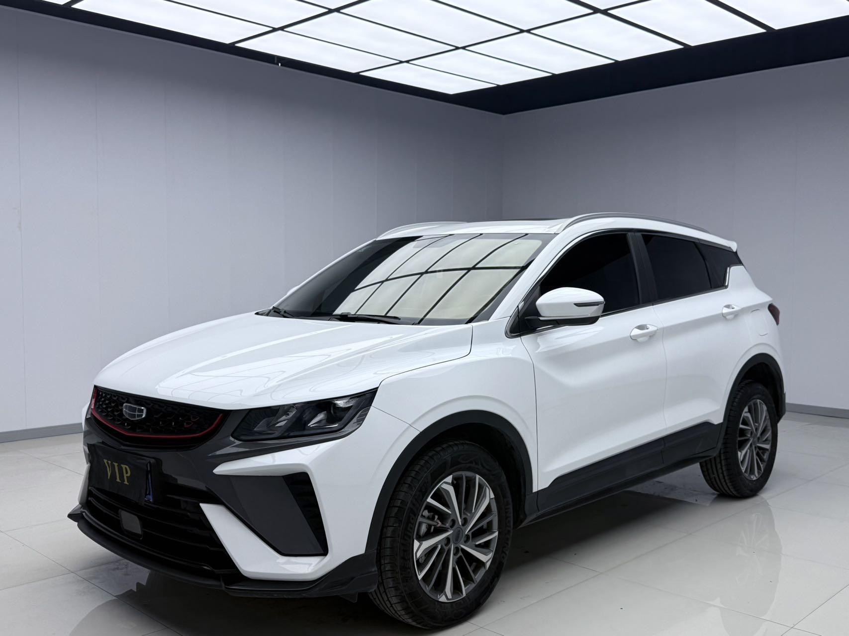 Geely Coolray Модель 2021 года 1.4T DCT Platinum Edition